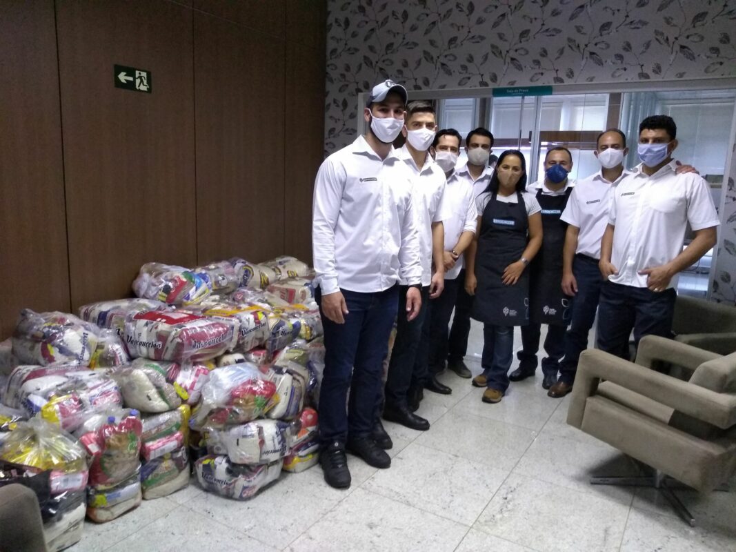 Equipe dos Departamentos Comercial e Qualidade da Expocaccer