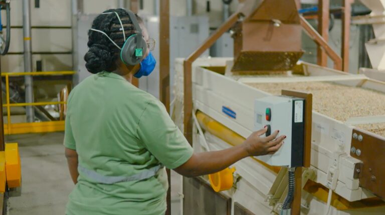 Expocacer abre inscrições para Programa de Capacitação para Mulheres na Cafeicultura em Patrocínio (MG)